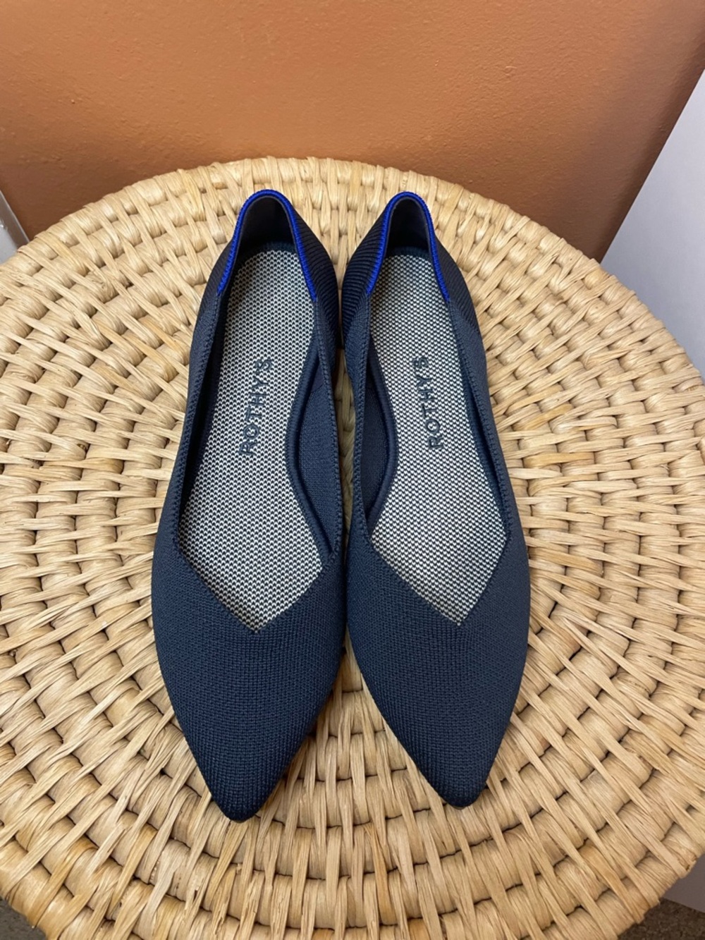 Rothy’s The Point II Flats in Deep Navy Blue Women’s Size 7 - Picture 3 of 8